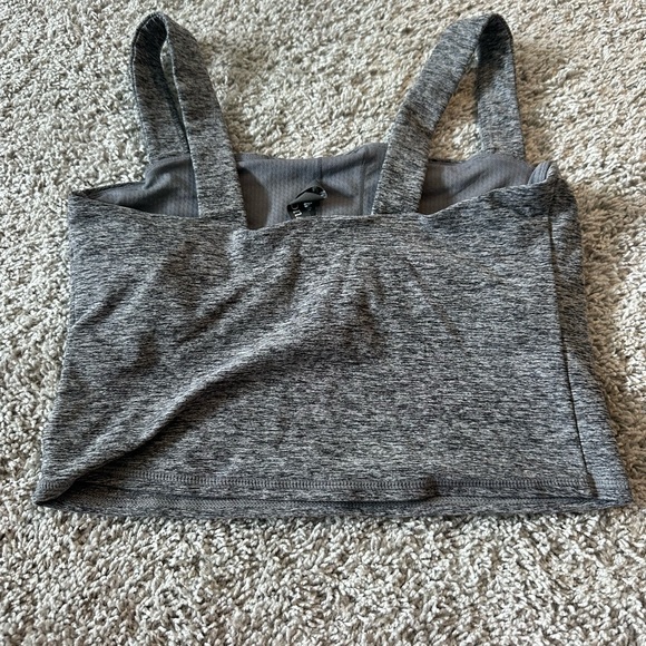 Vuori Square Neck Gray Tank Top - Picture 3 of 6